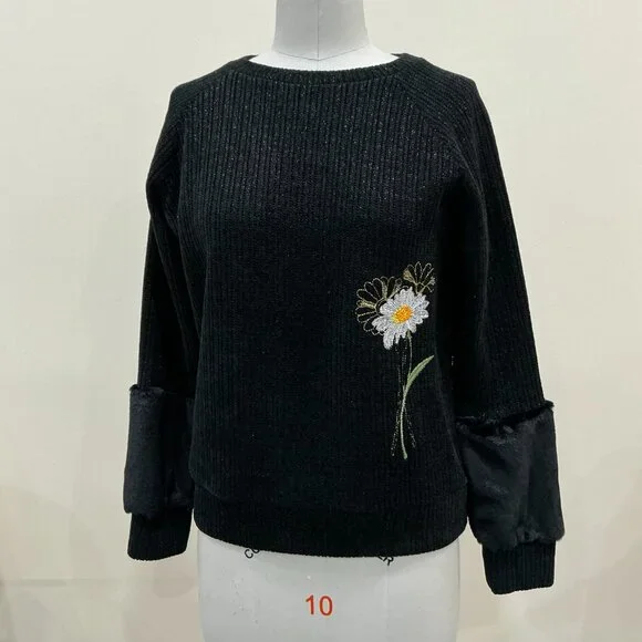 Sweater - Picture 2 of 5